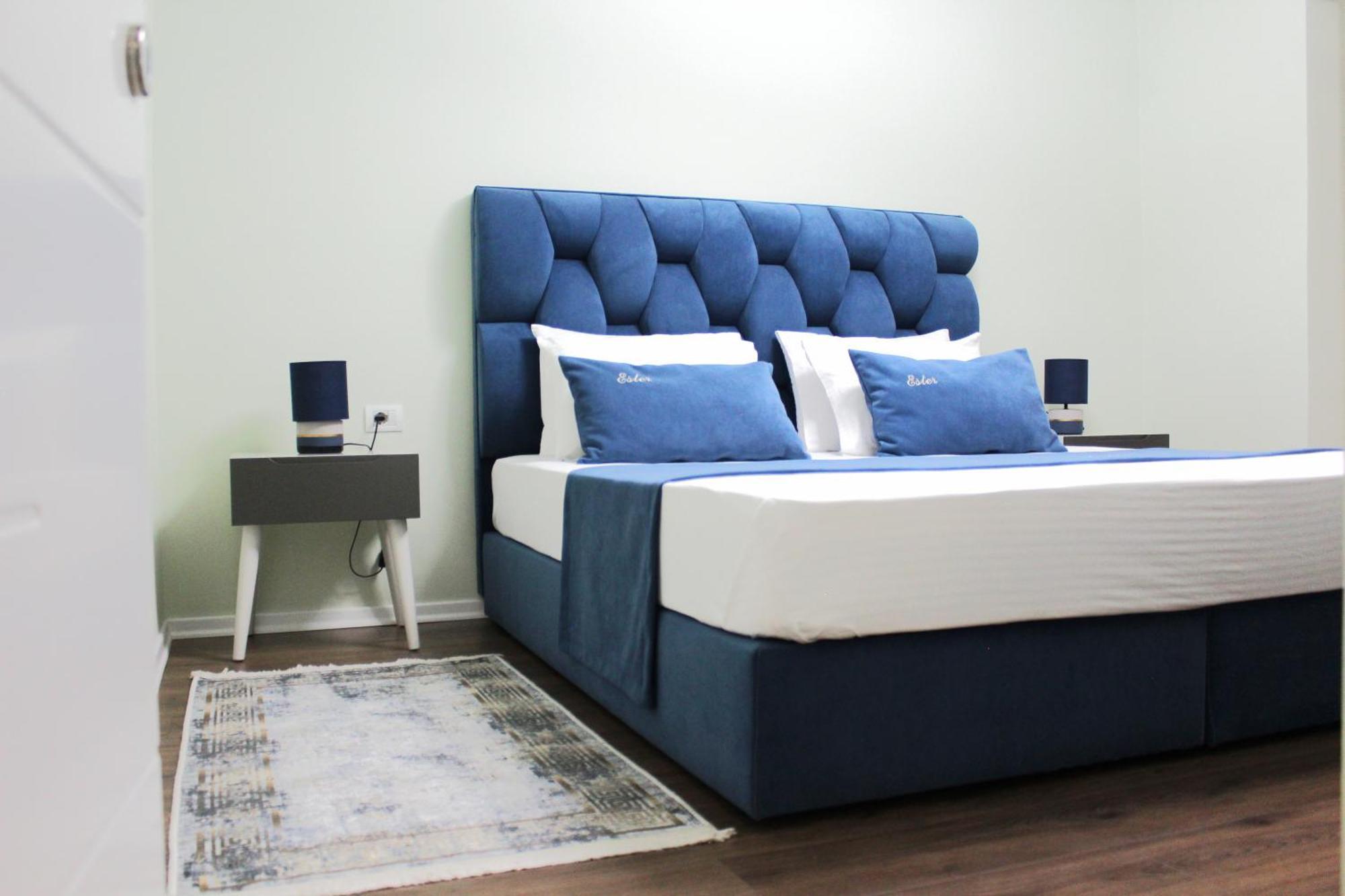 Essy'S Apartment Korce Luaran gambar